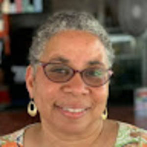 Meet your Posher, Lyvette